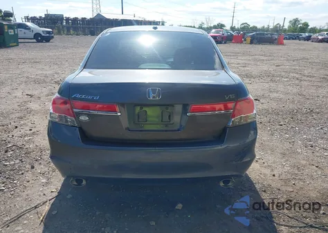 2011 Honda Accord 3.5 Ex-L из США, поврежденный, VIN 1HGCP3F83BA010057